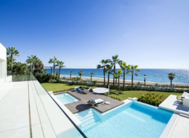 Everything you need to know about buying beachfront property in Marbella