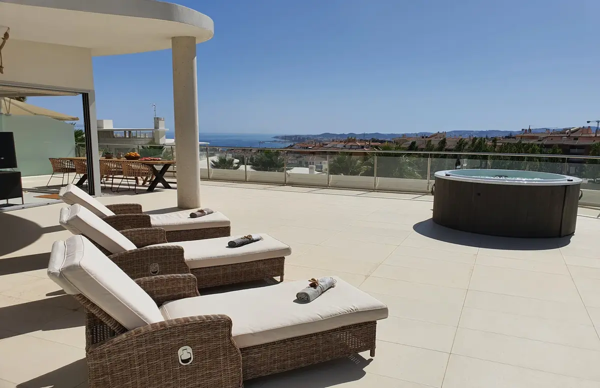 Elite Garden Resedence.